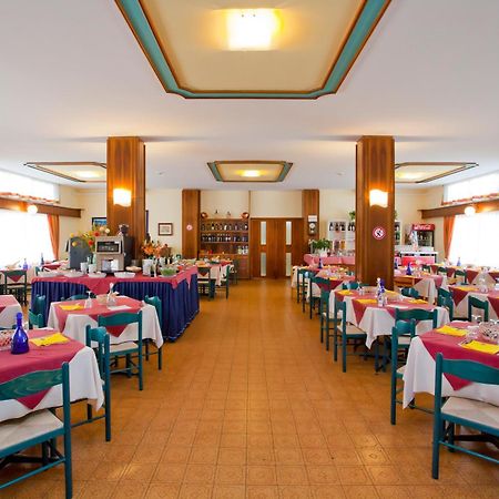 Hotel Bettina Лидо-ди-Езоло Экстерьер фото