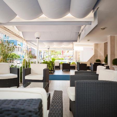 Hotel Bettina Лидо-ди-Езоло Экстерьер фото