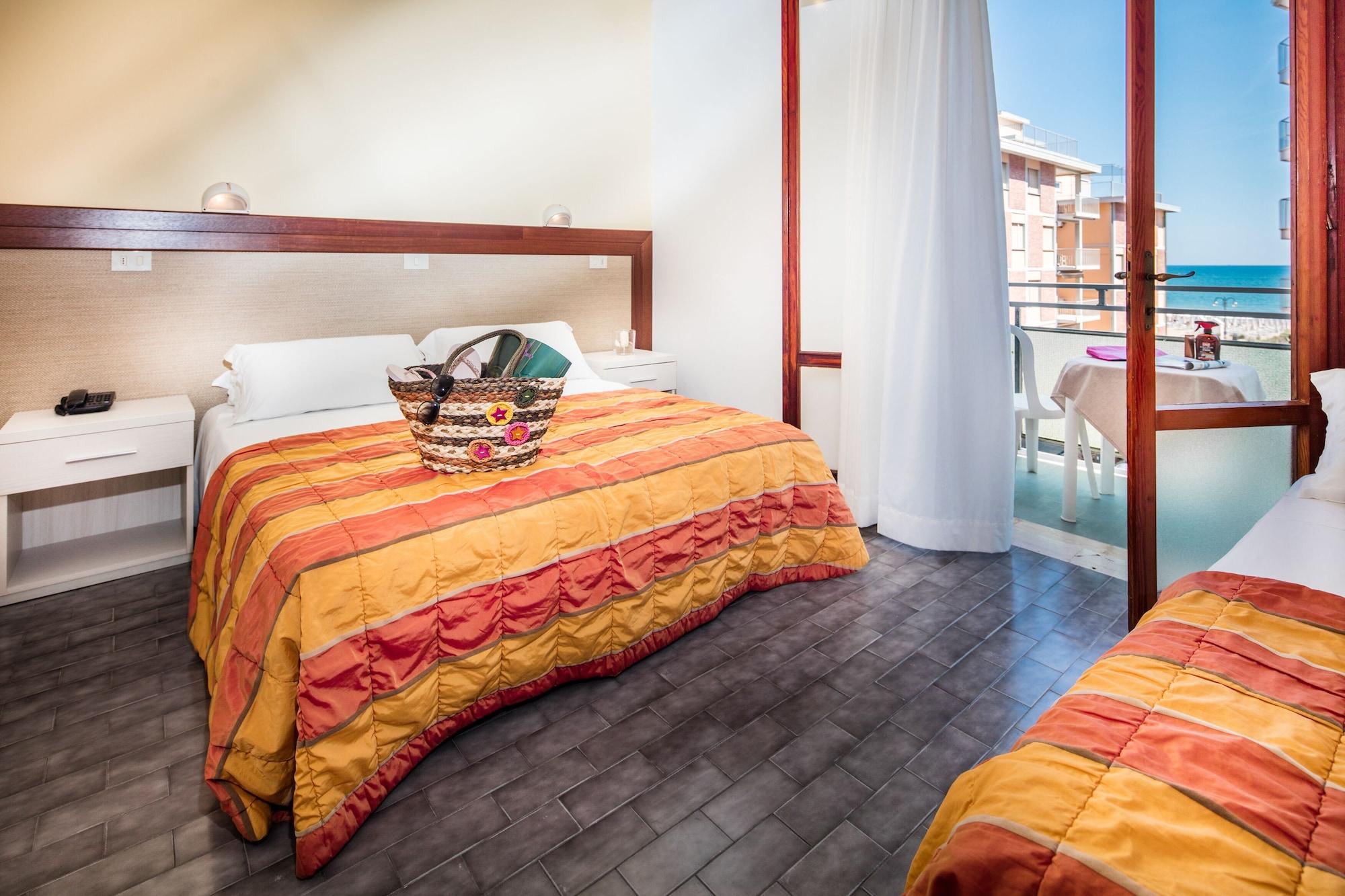 Hotel Bettina Лидо-ди-Езоло Экстерьер фото