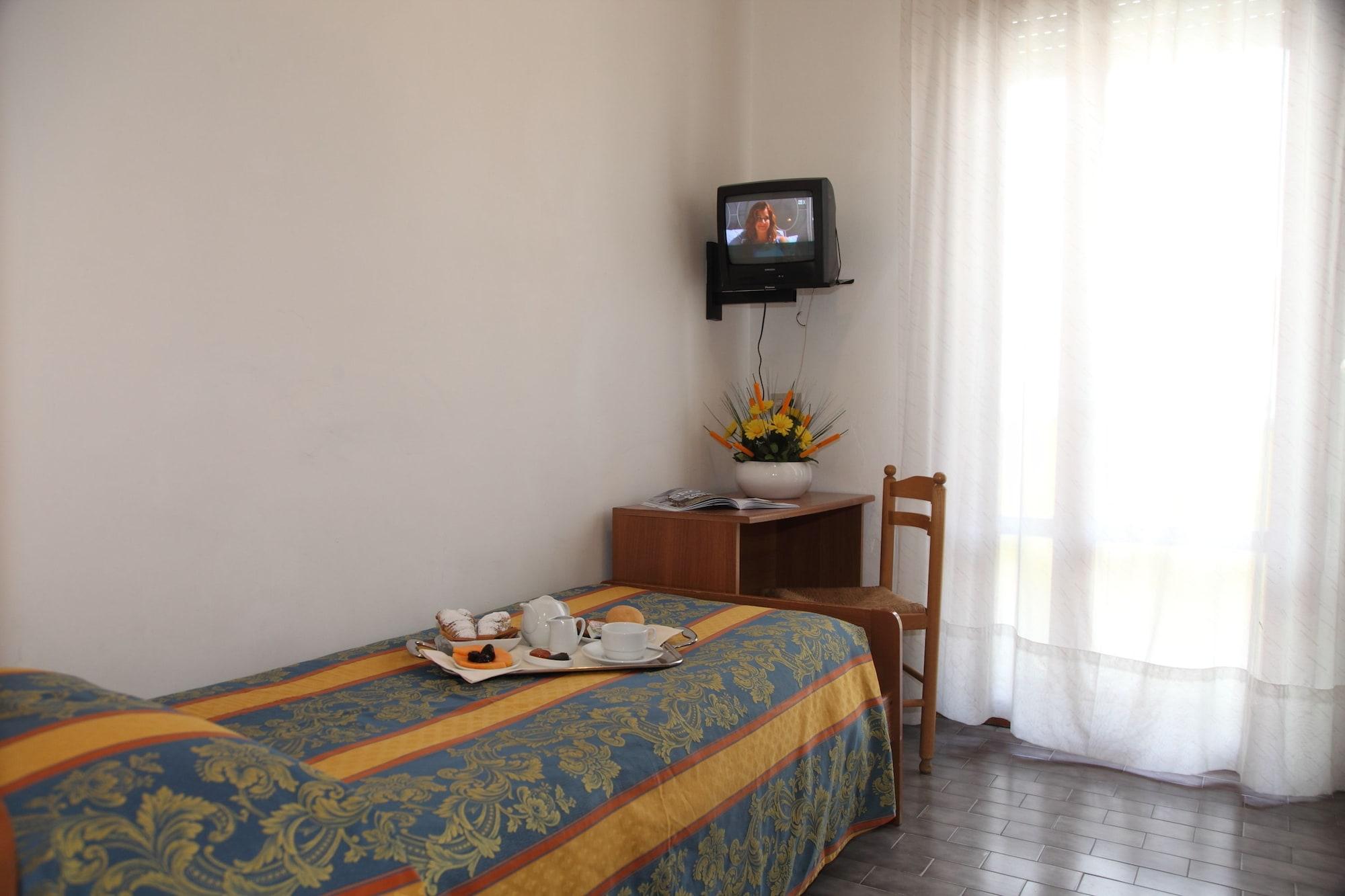 Hotel Bettina Лидо-ди-Езоло Экстерьер фото